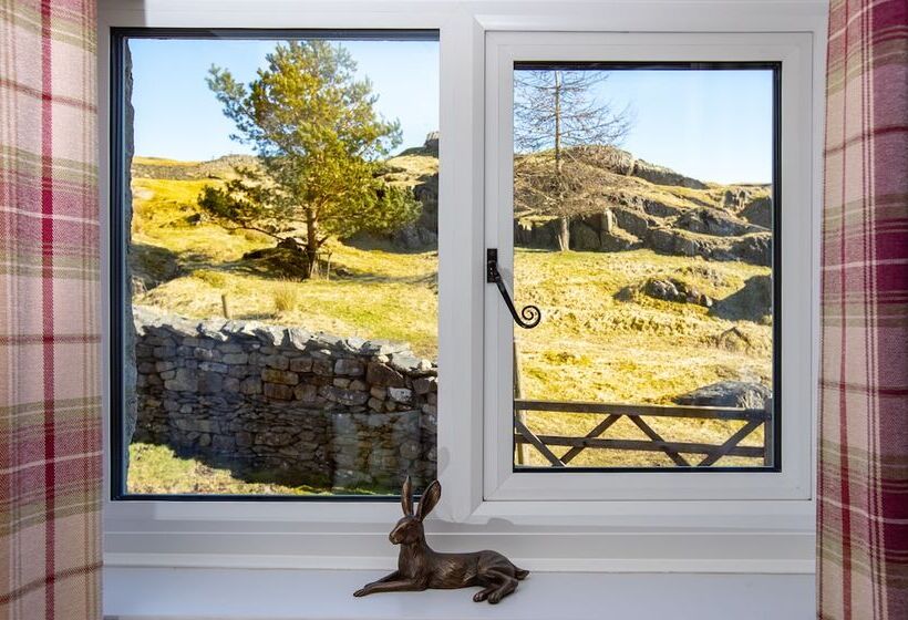 Middle Studfold Farm B&b