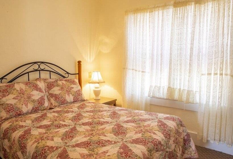 מוטל Chimney Rock Inn