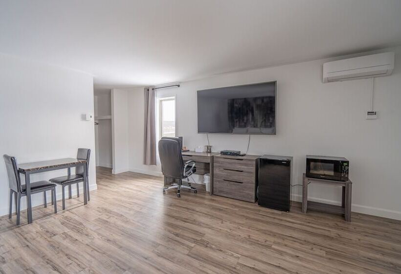 فندق على الطريق Le 2020