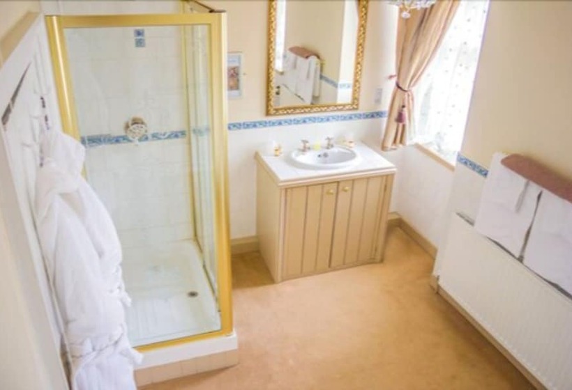 ペンション Albert Cottage