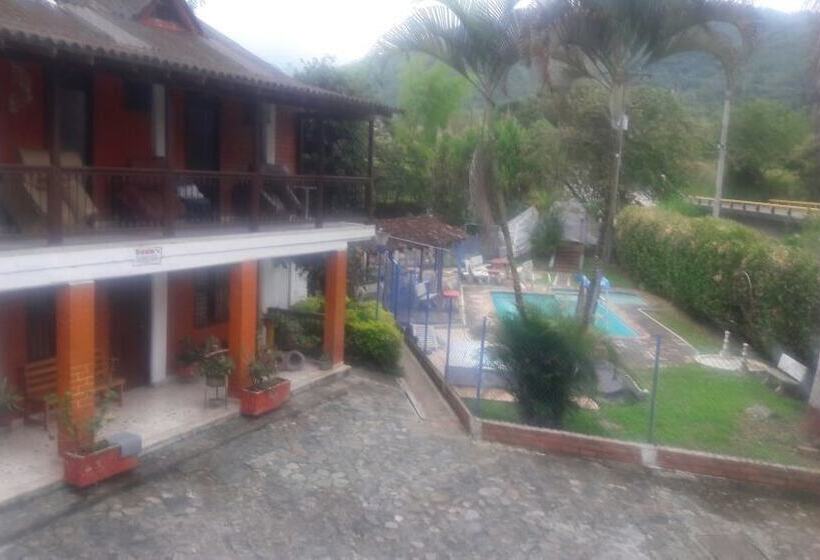 پانسیون Alojamiento Los Guaduales