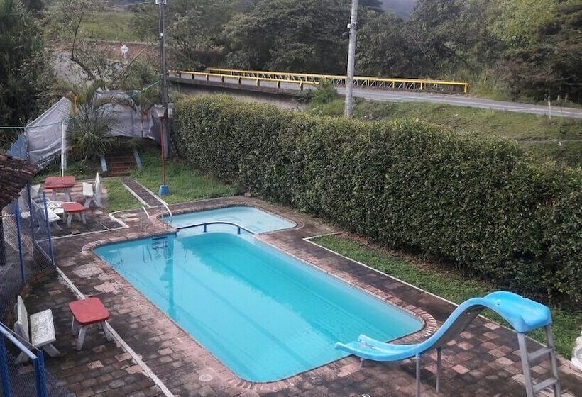 پانسیون Alojamiento Los Guaduales