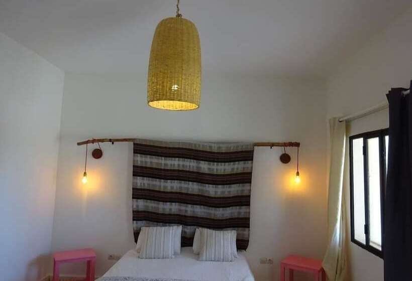 پانسیون Art'gana Lodge