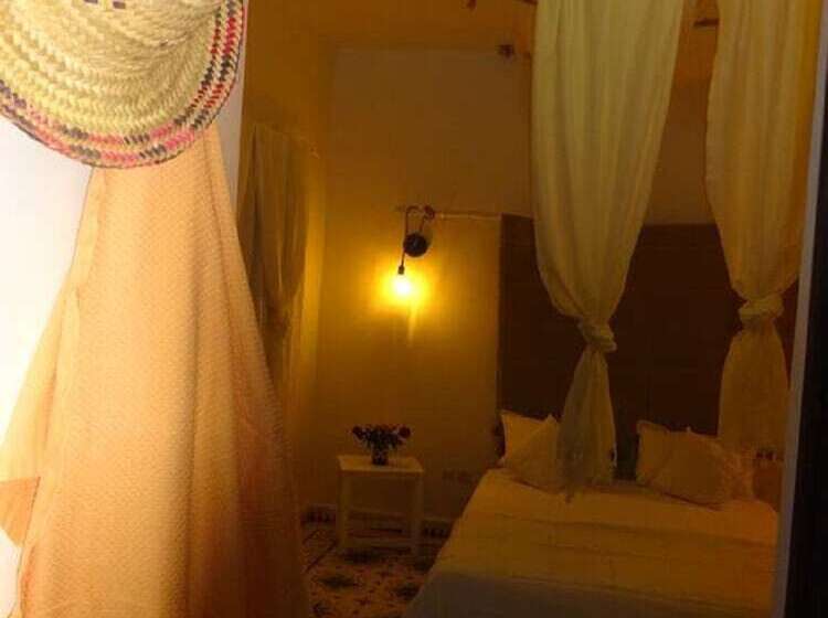 پانسیون Art'gana Lodge