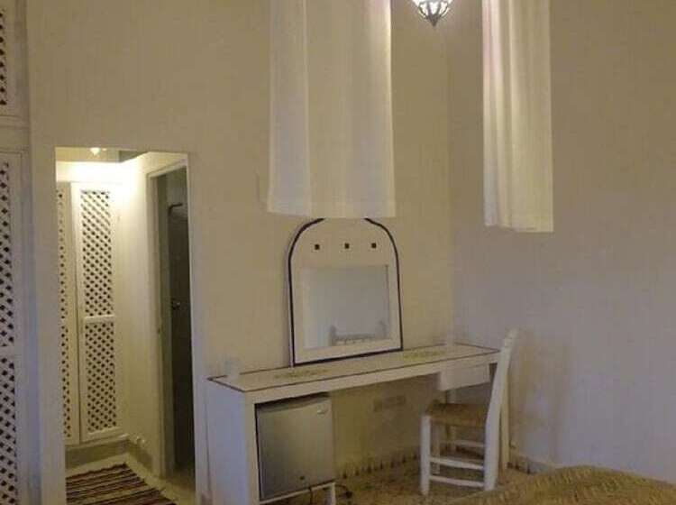 پانسیون Art'gana Lodge