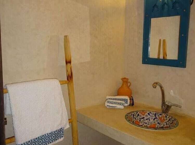 پانسیون Art'gana Lodge