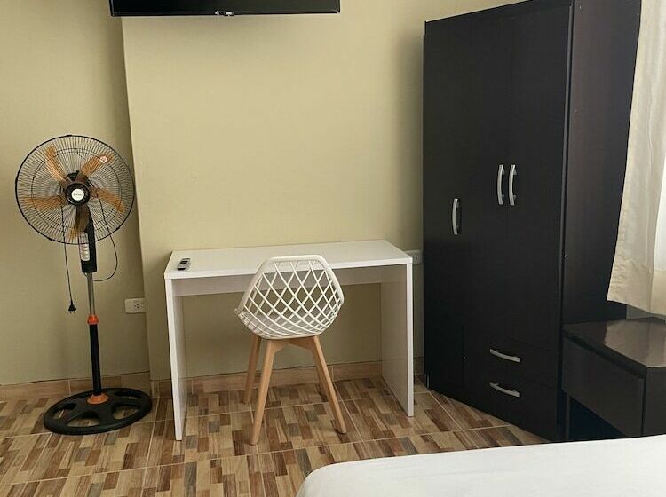 Пансион Calmelia