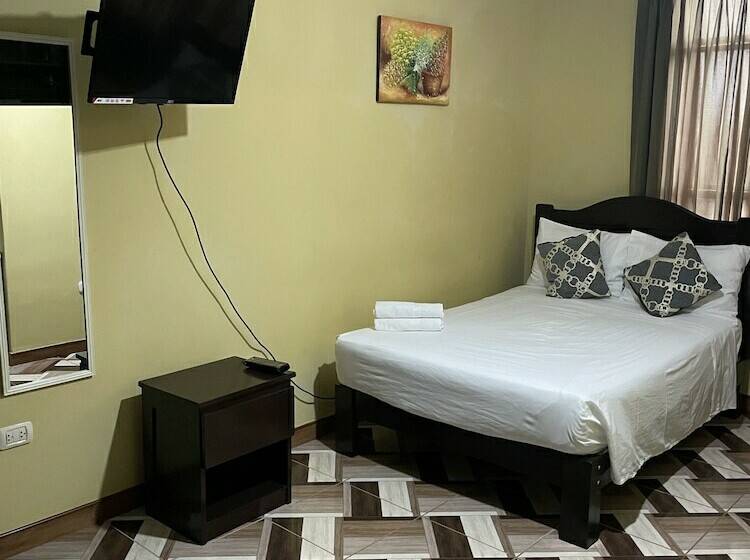 ペンション Calmelia