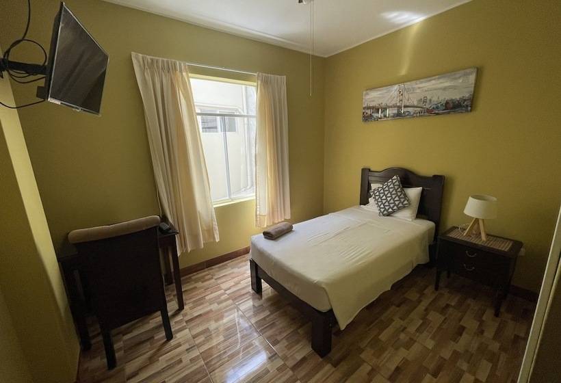 Пансион Calmelia