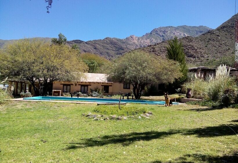 پانسیون Casa De Campo La Paya