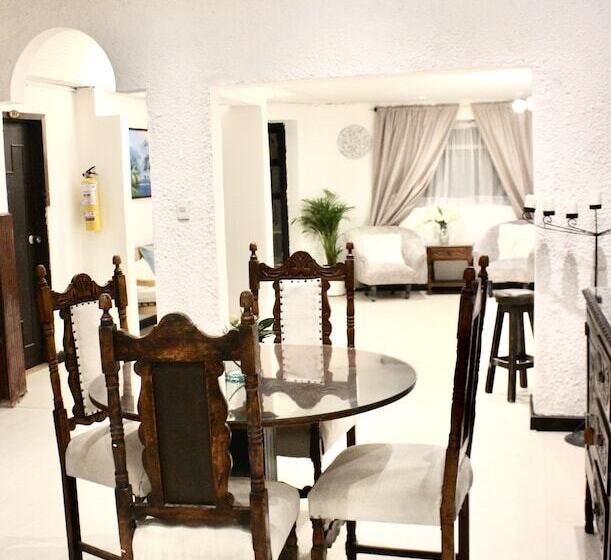 پانسیون Casa De Hospedaje Vivaio