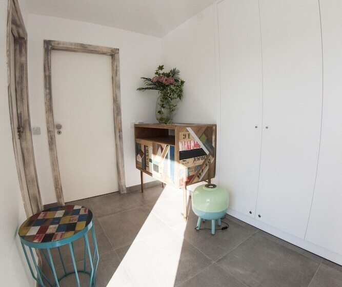 بنسيون Casa Do Adro