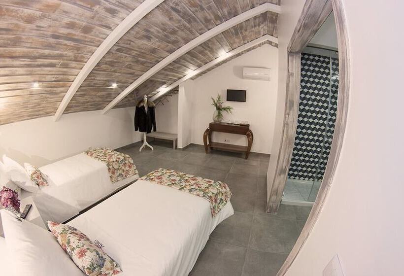 بنسيون Casa Do Adro