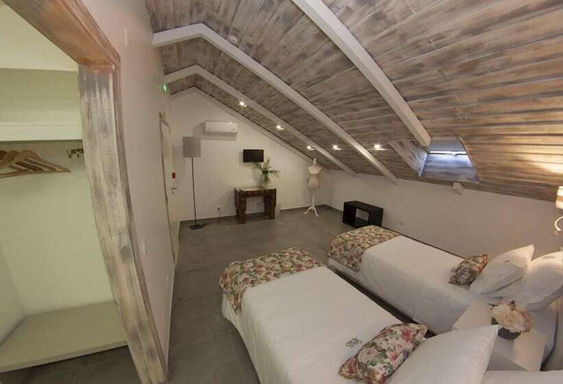 بنسيون Casa Do Adro