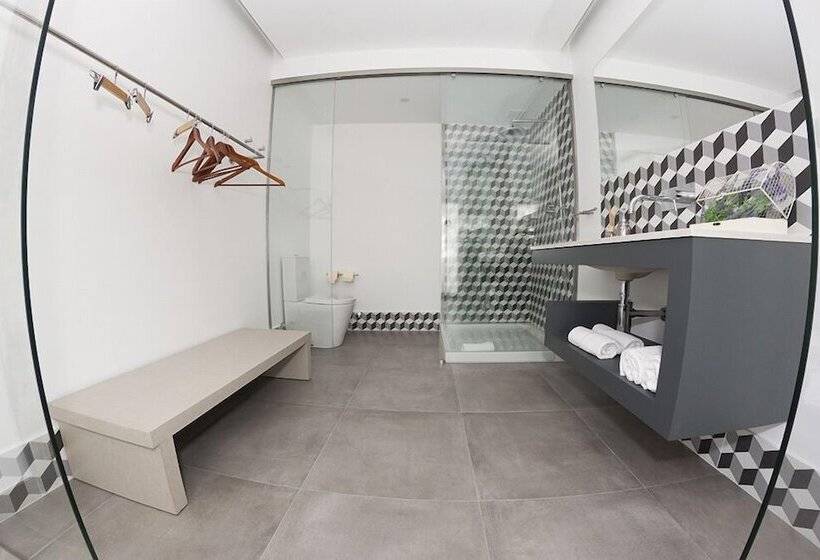 بنسيون Casa Do Adro