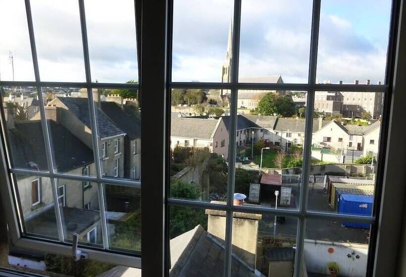 Пансион Dooley's Townhouse