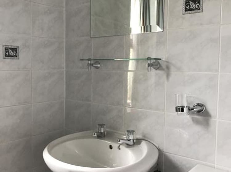 بنسيون Dunvegan House Guest House