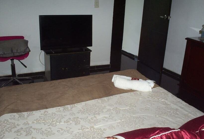 پانسیون Espectacular Chalet Con Piscina