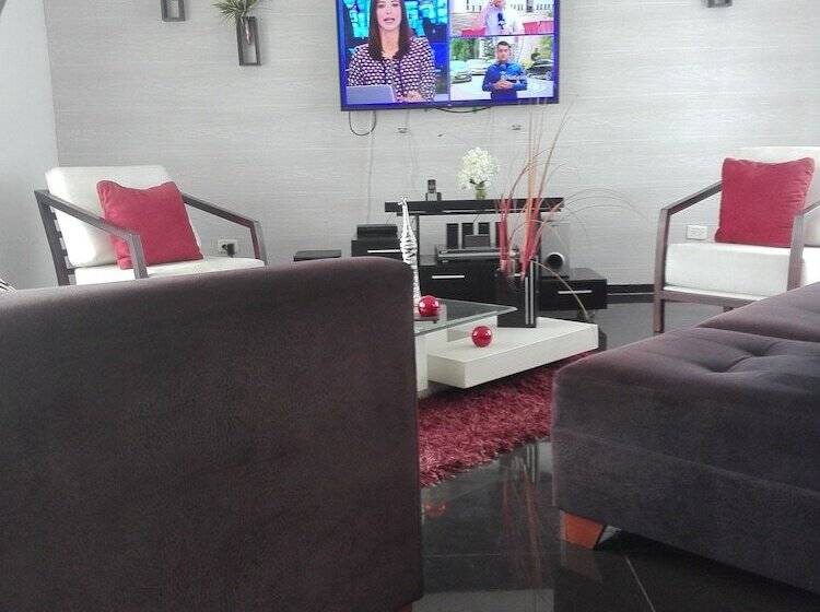 پانسیون Espectacular Chalet Con Piscina