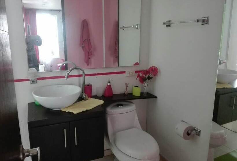 پانسیون Espectacular Chalet Con Piscina