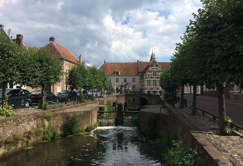 بنسيون Green Garden House