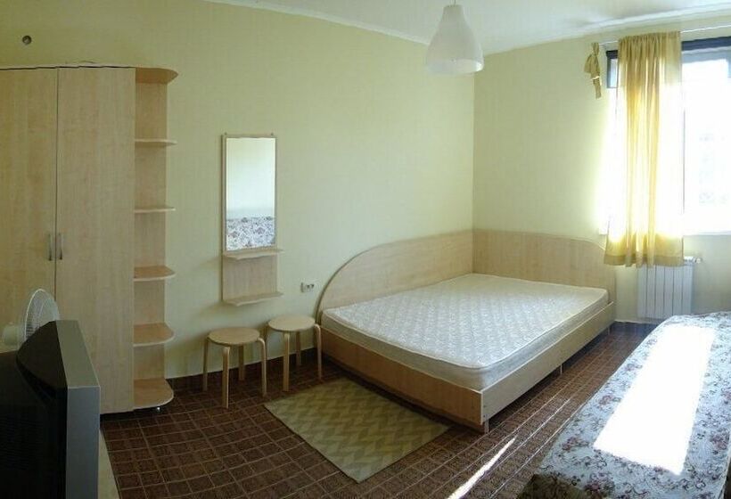 پانسیون Guest House Rita