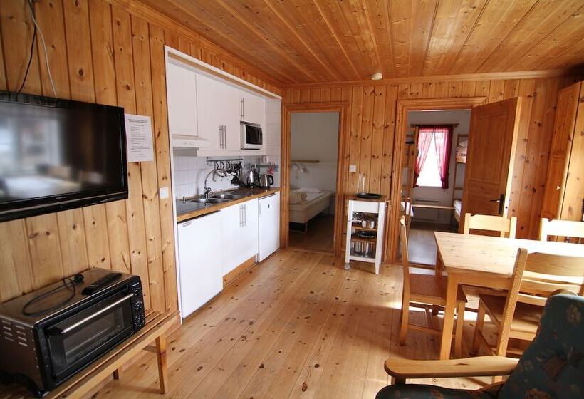 پانسیون Harsa B&b, Stugby & Vandrarhem