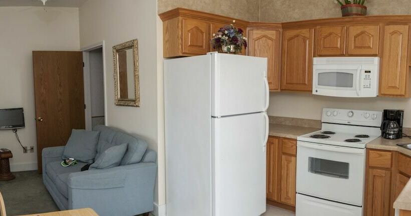 بنسيون Hermann House Inn