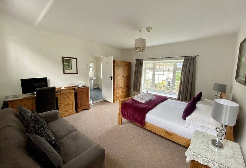 بنسيون Home Farm