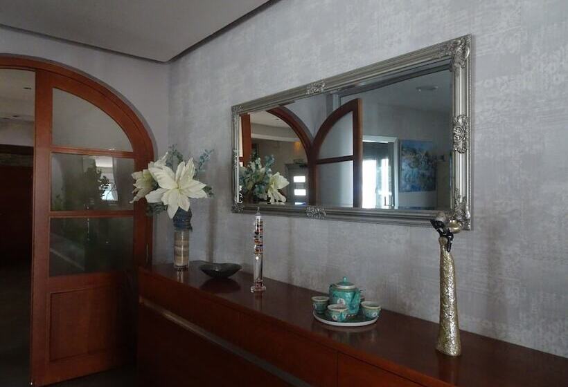 بنسيون Hostal Internacional