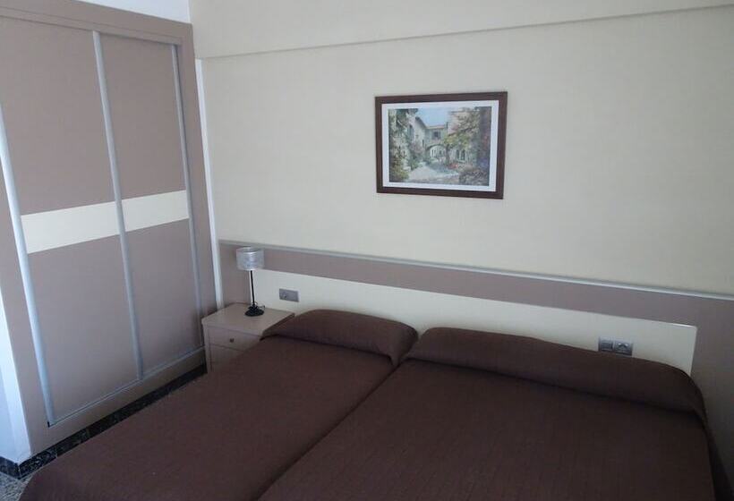 Пансион Hostal Internacional