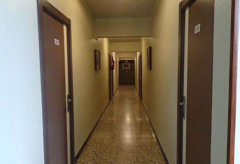 펜션 Hostal Internacional