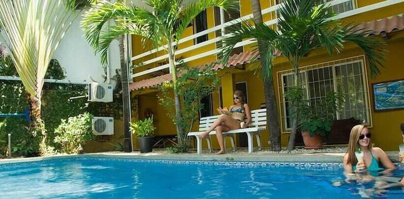 بنسيون Laura S House Bed & Breakfast