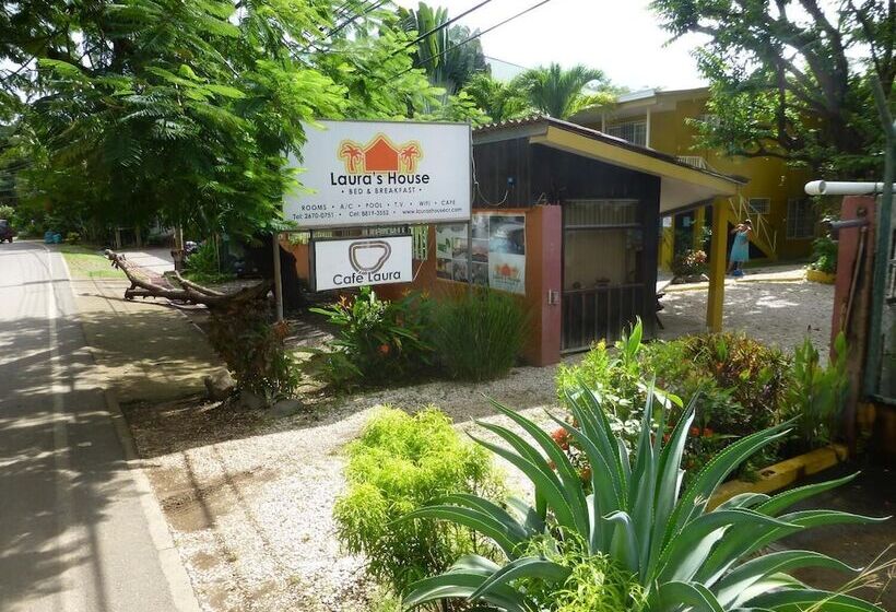 פנסיון Laura S House Bed & Breakfast