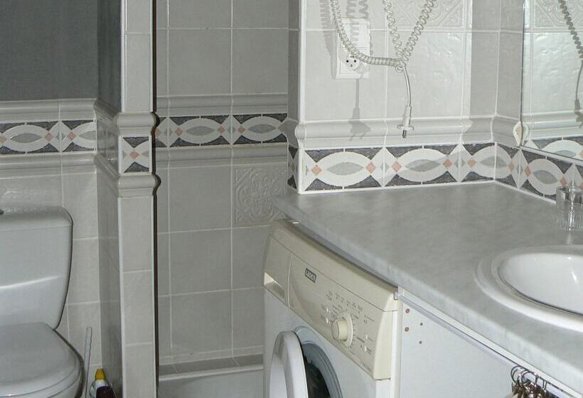 بنسيون Le Logis De Mousterlin