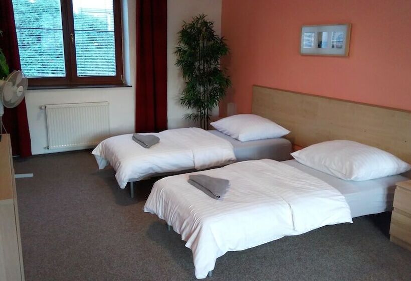 פנסיון Penzion Exotic