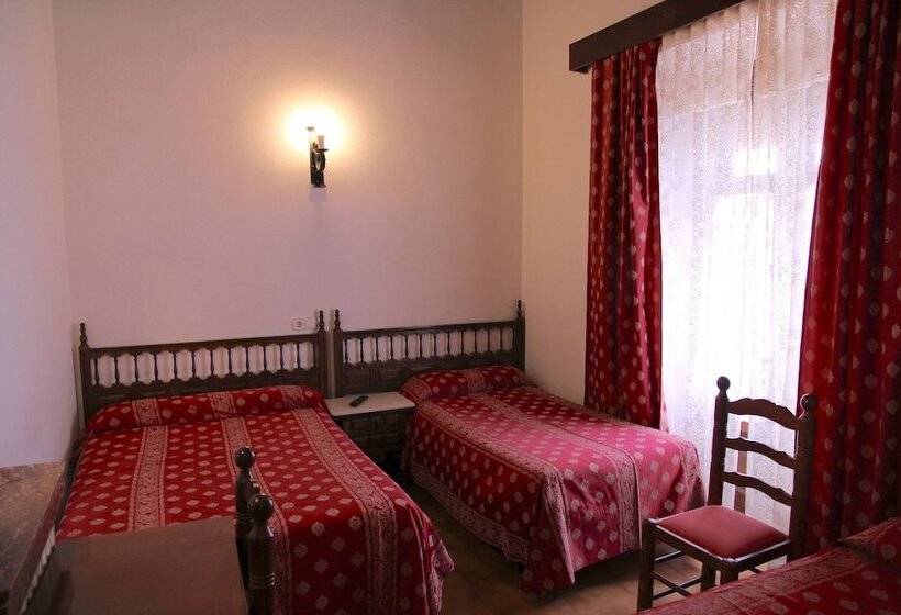 پانسیون Posada San Julián