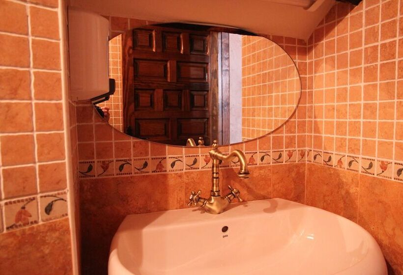 پانسیون Posada San Julián