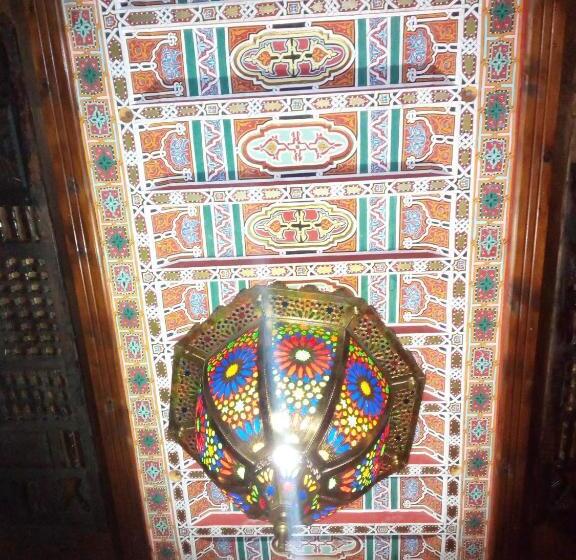 پانسیون Rochers Peints