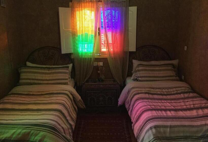 بنسيون Rochers Peints