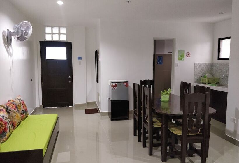 פנסיון Spacious Private Apartment At Laorenza Residences