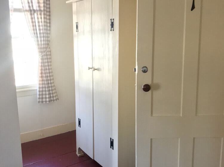 膳宿费 Spring Hill Inn