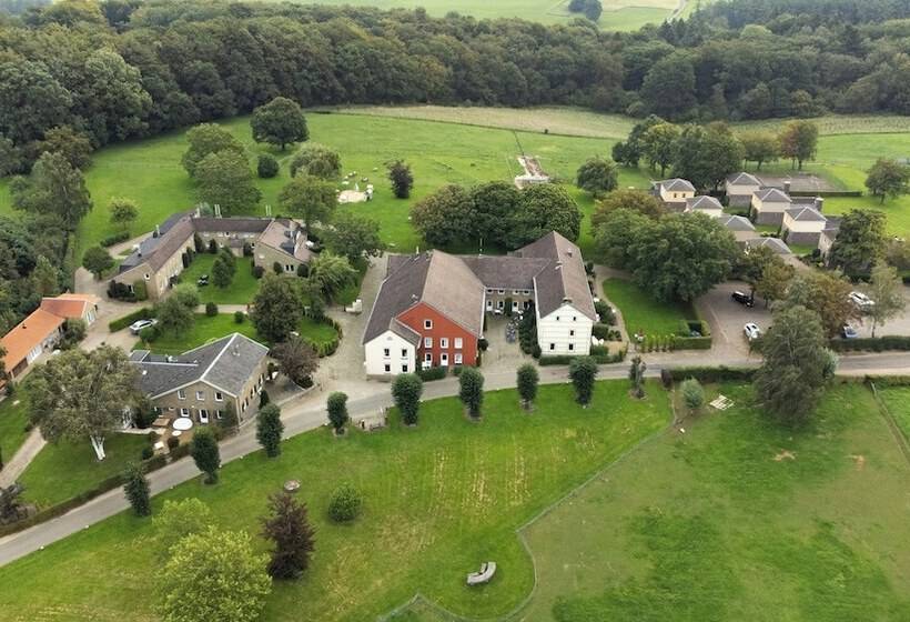 استراحتگاه Bungalowpark Landsrade