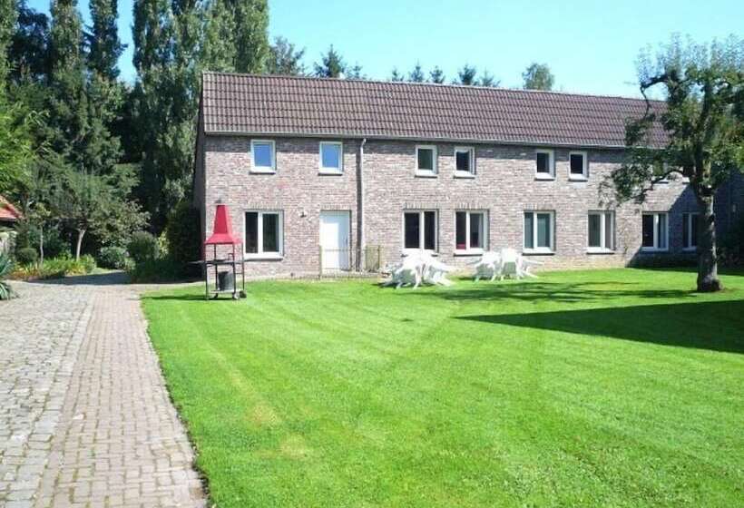 استراحتگاه Bungalowpark Landsrade