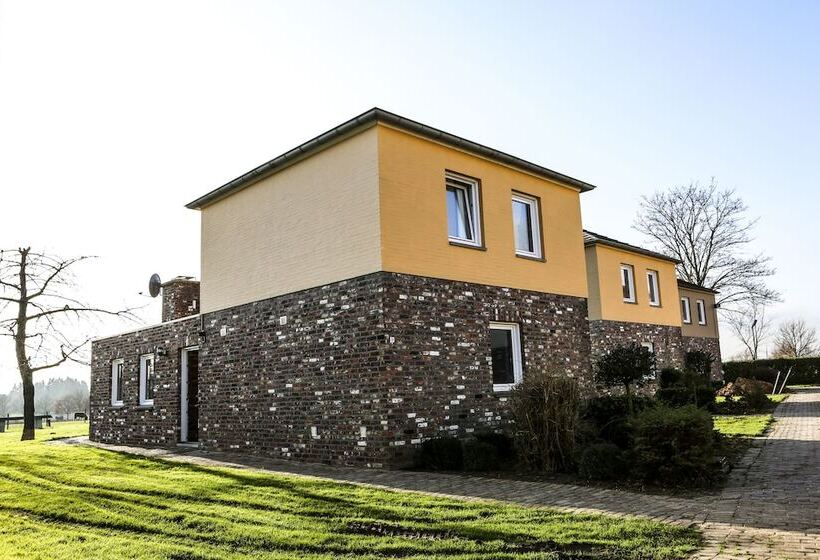 استراحتگاه Bungalowpark Landsrade