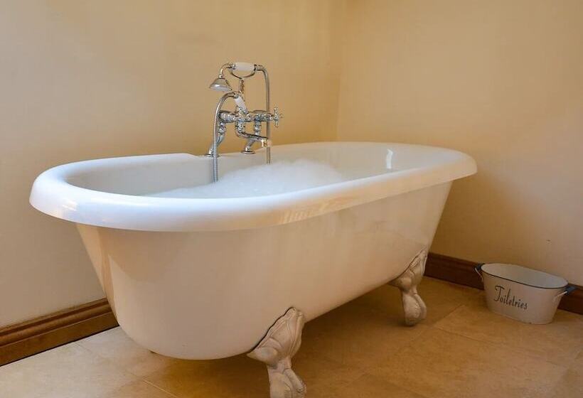 Rhiwddu Barns   Brecon Beacons National Park