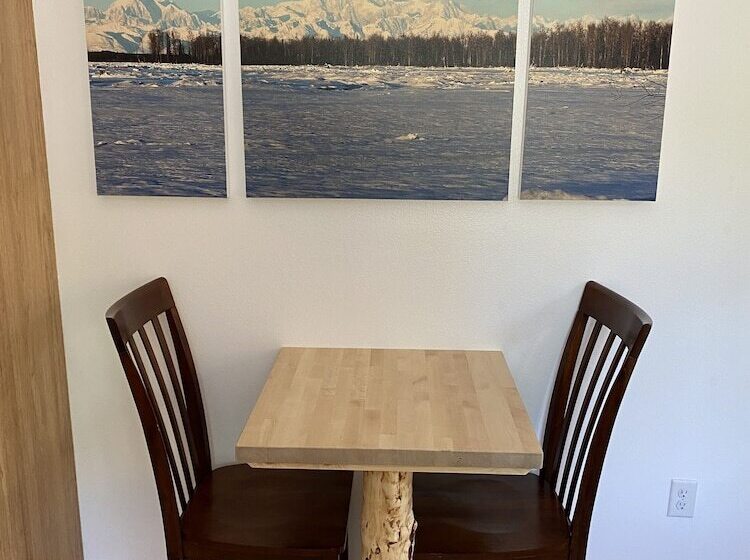 Talkeetna Wilderness Lodge & Cabin Rentals