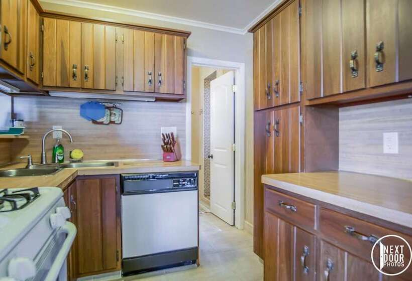 The Cottage On Perryman