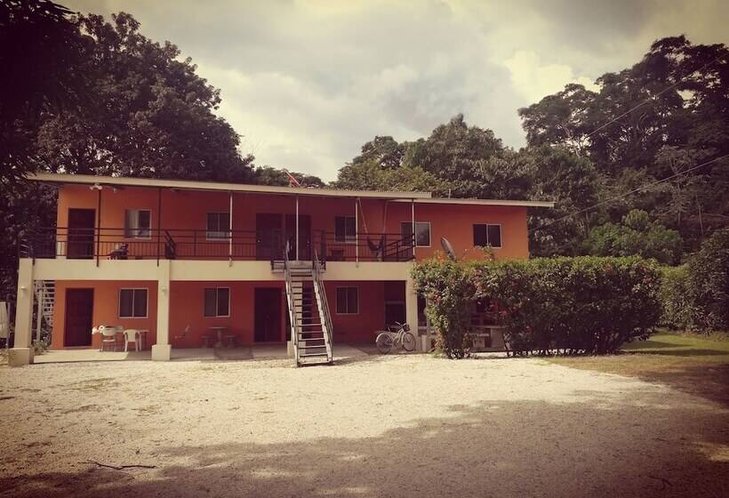 Vista Linda Lodge   Hostel