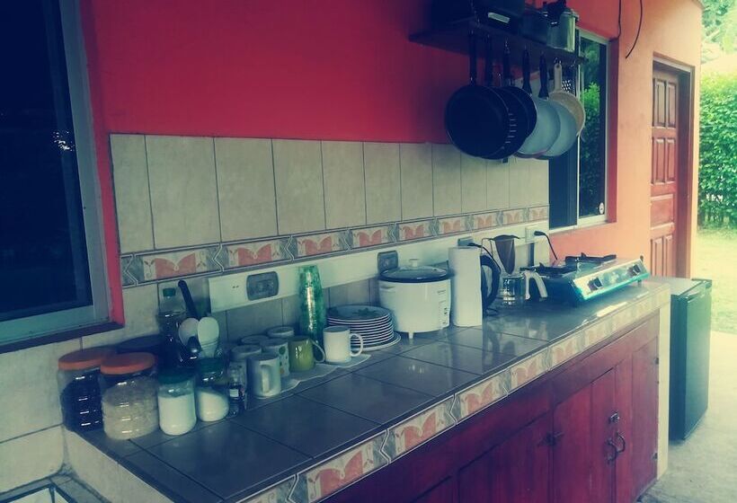 Vista Linda Lodge Hostel